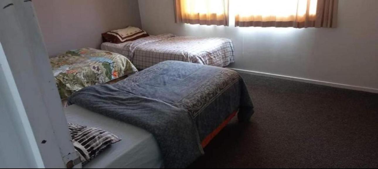 Papamoa Budget Accommodation Exterior photo